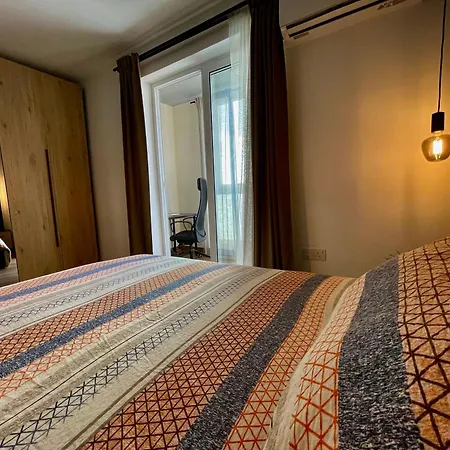 Airport Oasis: Private En-Suite with Self Check-In Mqabba Exterior photo